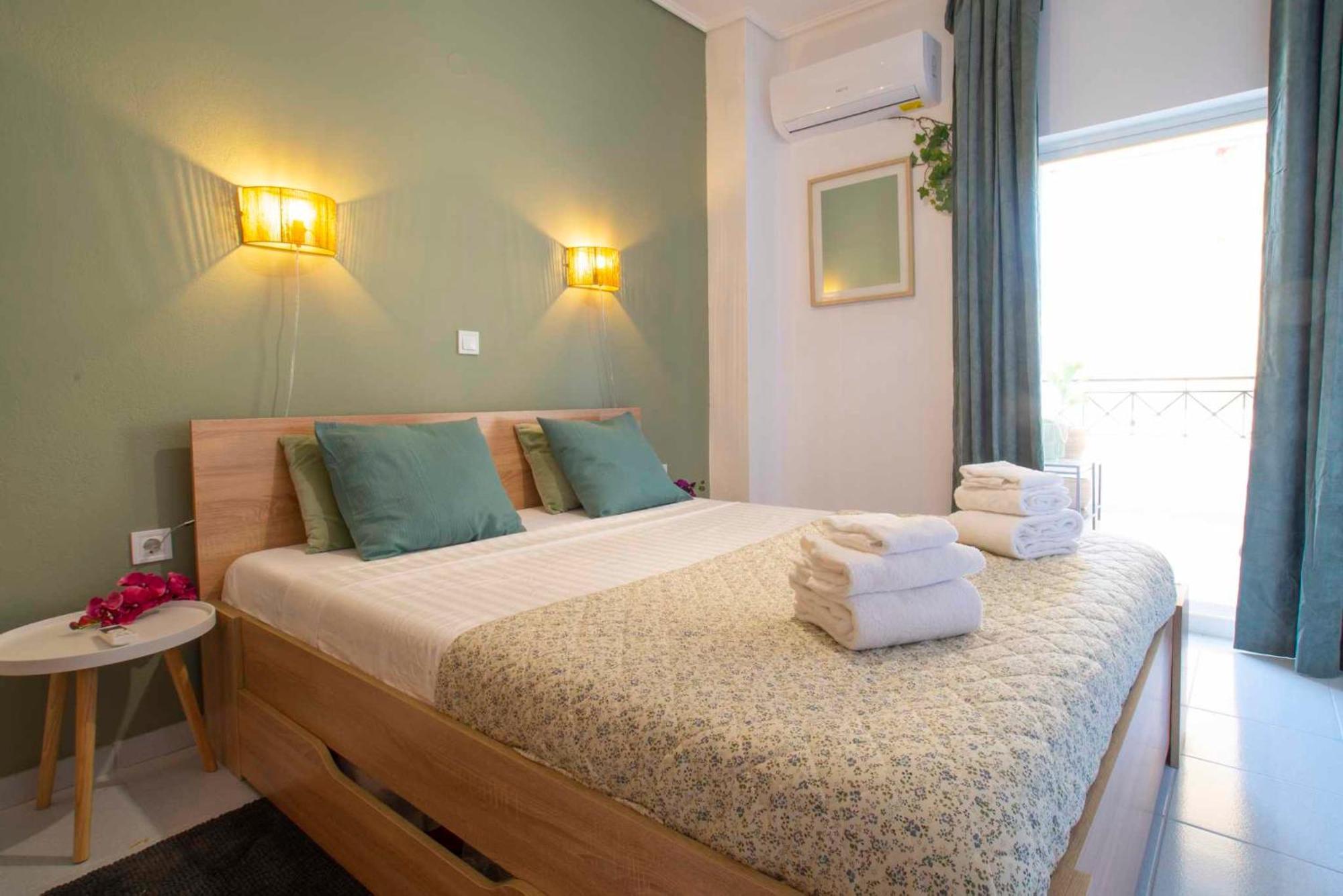 Top Floor Apartment In Chalkís 外观 照片