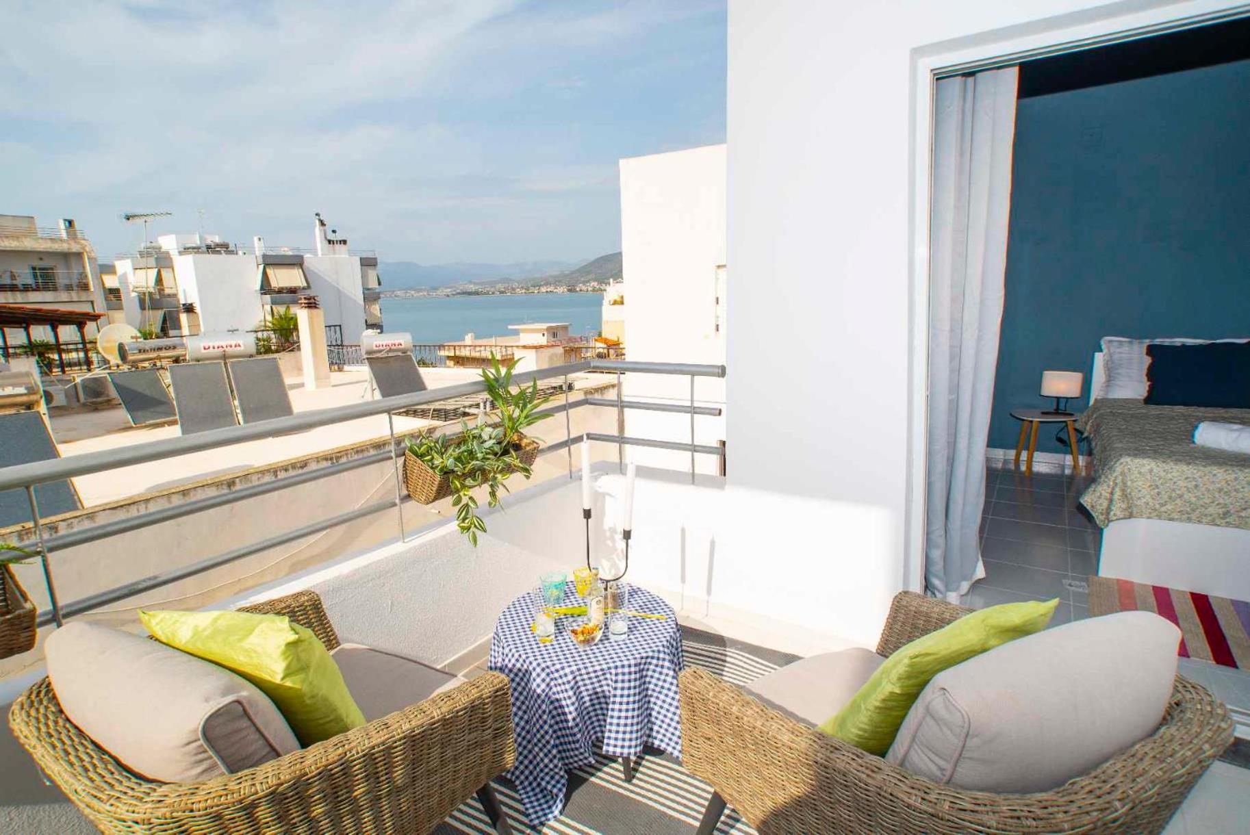 Top Floor Apartment In Chalkís 外观 照片